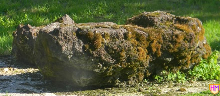 Blocs de métal au Hurtault.